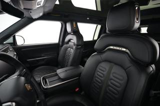 2025 Rivian R1S — photo 3 of 27