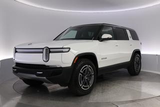 2025 Rivian R1S