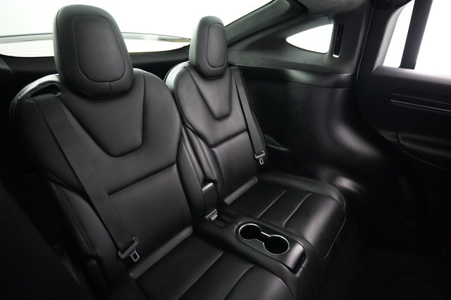 2023 Tesla Model X — photo 21 of 28