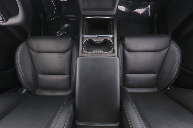2023 Tesla Model X — photo 24 of 28