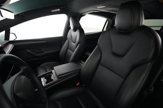 2023 Tesla Model X — photo 3 of 28