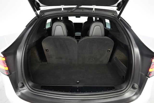 2023 Tesla Model X — photo 6 of 28
