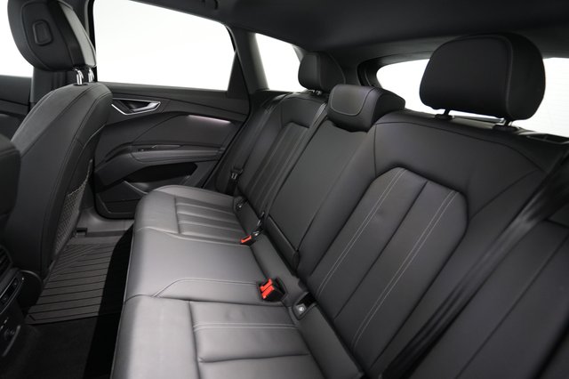 2024 Audi Q4 e-tron — photo 19 of 23