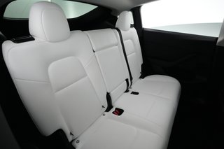 2025 Tesla Model Y — photo 4 of 24