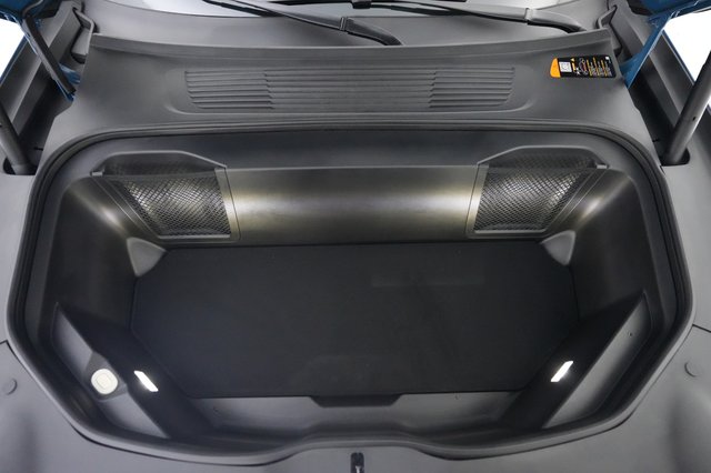 2025 Rivian R1T — photo 24 of 25