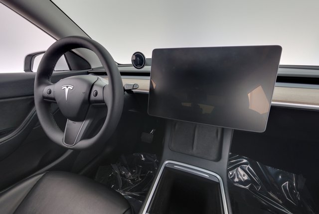 2021 Tesla Model Y — photo 20 of 27