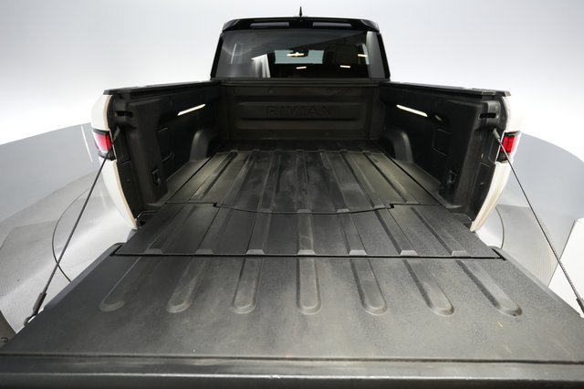 2022 Rivian R1T — photo 6 of 25