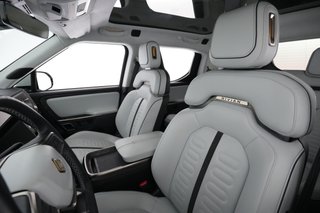 2022 Rivian R1T — photo 3 of 25