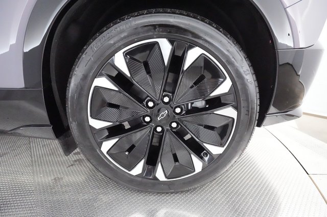 2024 Chevrolet Blazer EV — photo 15 of 27