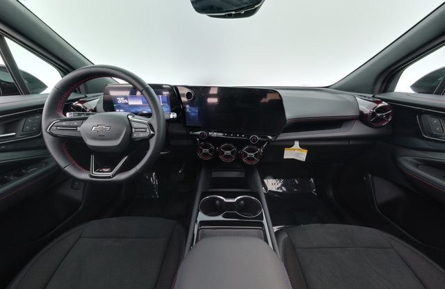 2024 Chevrolet Blazer EV — photo 18 of 27
