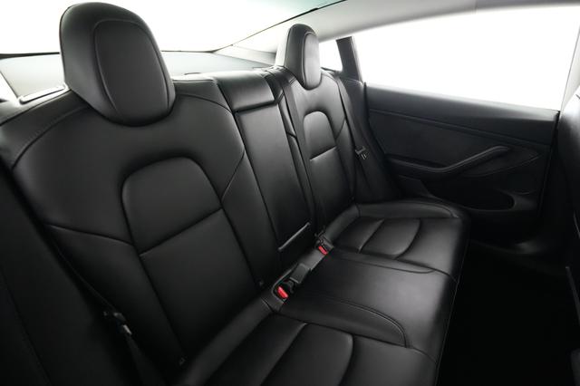 2023 Tesla Model 3 — photo 4 of 24