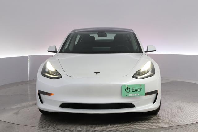 2023 Tesla Model 3 — photo 9 of 24