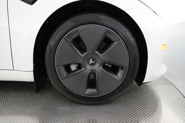 2023 Tesla Model 3 — photo 16 of 24