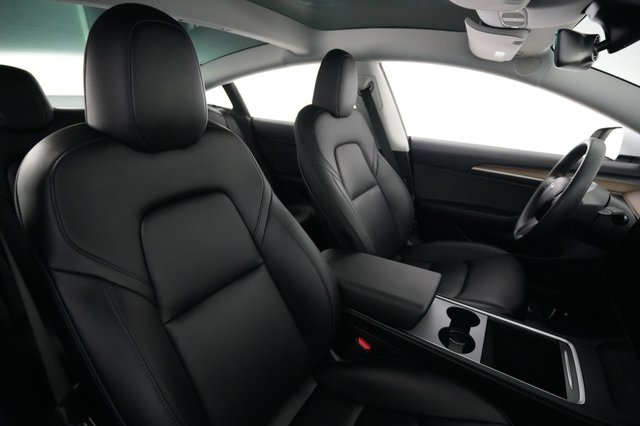 2023 Tesla Model 3 — photo 18 of 24