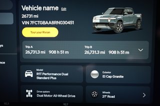 2024 Rivian R1T — photo 5 of 25