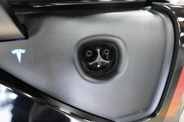 2022 Tesla Model Y — photo 8 of 26