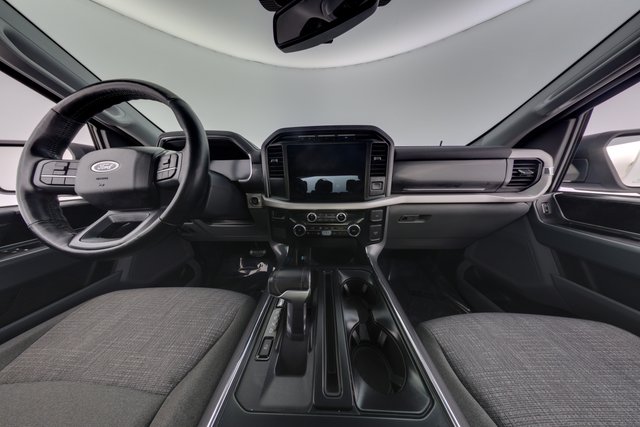 2023 Ford F-150 Lightning — photo 15 of 18