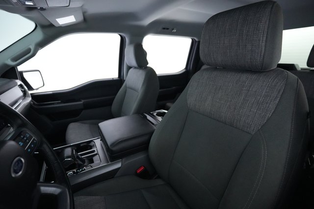 2023 Ford F-150 Lightning — photo 3 of 18