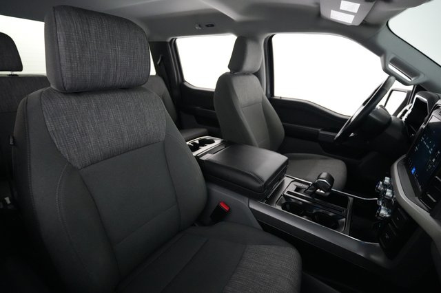 2023 Ford F-150 Lightning — photo 12 of 18
