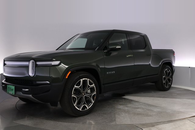 2025 Rivian R1T — VIN 7FCTGBAAXSN038055