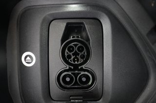 2025 Rivian R1T — photo 8 of 29
