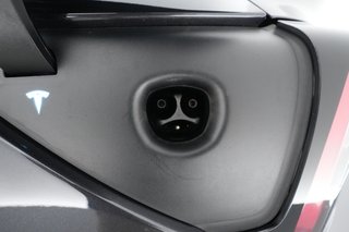 2024 Tesla Model Y — photo 8 of 29
