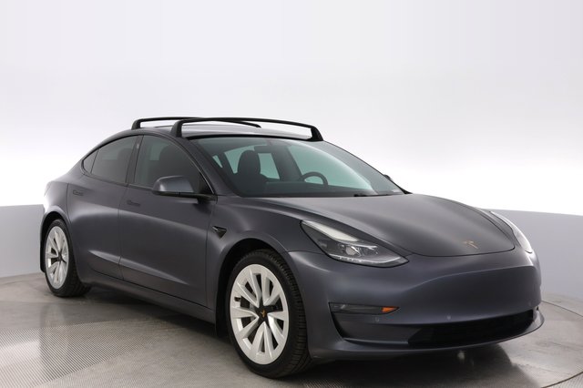 2021 Tesla Model 3 — photo 10 of 24