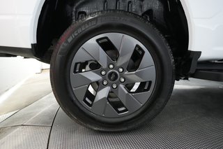 2024 Ford F-150 Lightning — photo 11 of 22