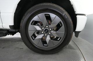 2024 Ford F-150 Lightning — photo 10 of 22