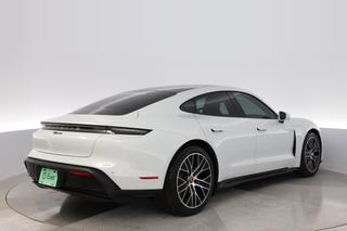 2022 Porsche Taycan — photo 2 of 26