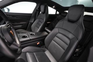 2022 Porsche Taycan — photo 3 of 26