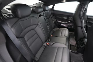 2022 Porsche Taycan — photo 4 of 26
