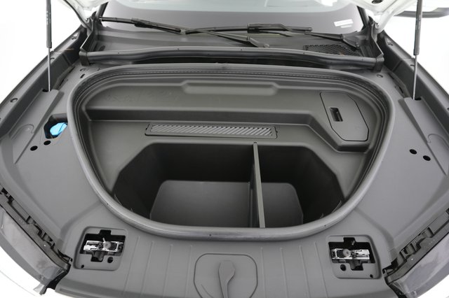 2025 Audi Q6 e-tron — photo 24 of 25