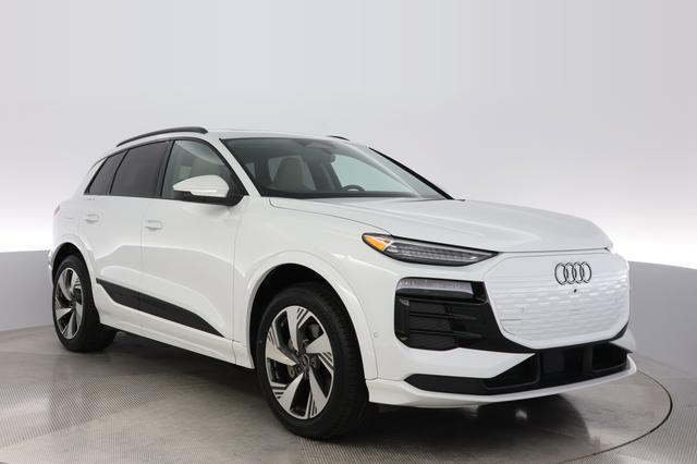 2025 Audi Q6 e-tron — photo 10 of 25
