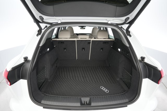 2025 Audi Q6 e-tron — photo 6 of 25
