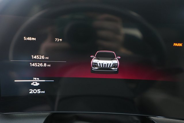 2025 Audi Q6 e-tron — photo 5 of 25