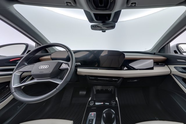 2025 Audi Q6 e-tron — photo 21 of 25
