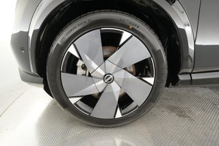 2023 Nissan Ariya — photo 12 of 27
