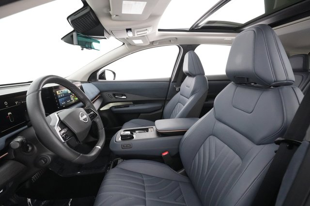 2023 Nissan Ariya — photo 16 of 27