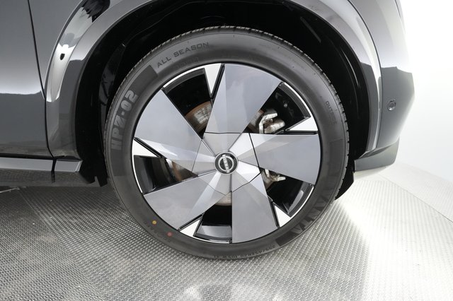 2023 Nissan Ariya — photo 14 of 27