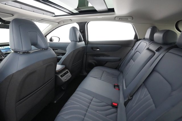 2023 Nissan Ariya — photo 17 of 27