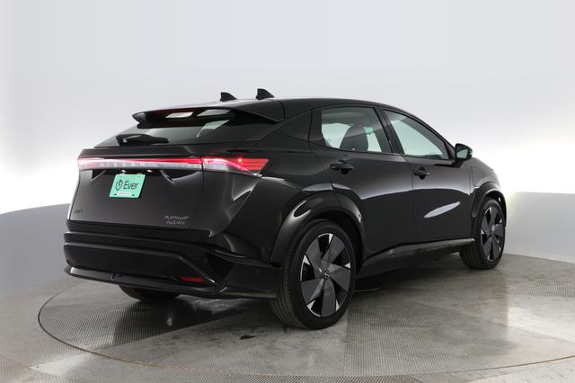 2023 Nissan Ariya — photo 2 of 27