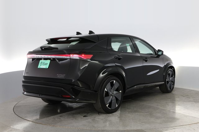2023 Nissan Ariya — photo 2 of 27