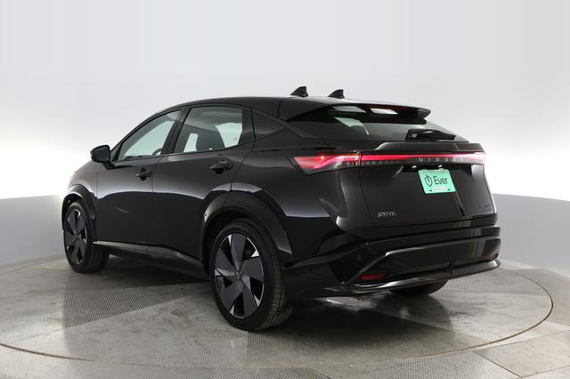 2023 Nissan Ariya — photo 10 of 27