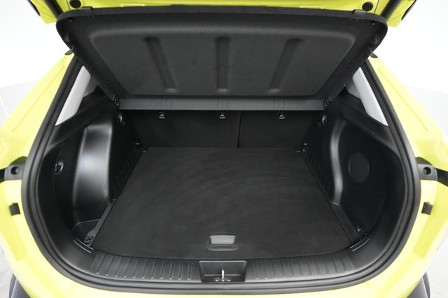 2025 Hyundai Kona Electric — photo 6 of 24