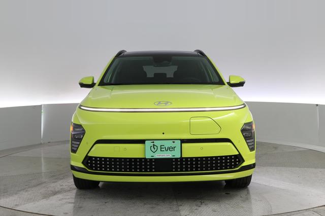 2025 Hyundai Kona Electric — photo 9 of 24