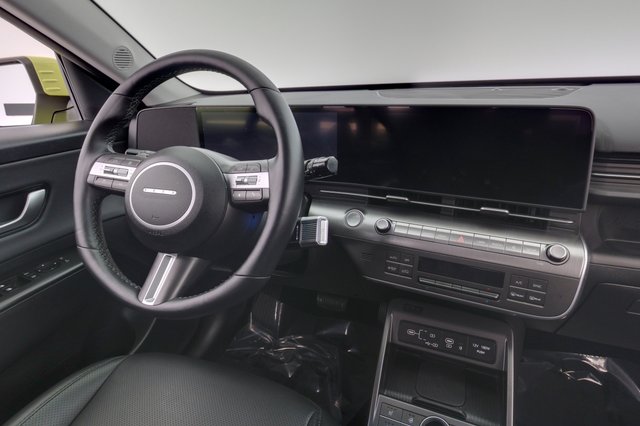 2025 Hyundai Kona Electric — photo 20 of 24