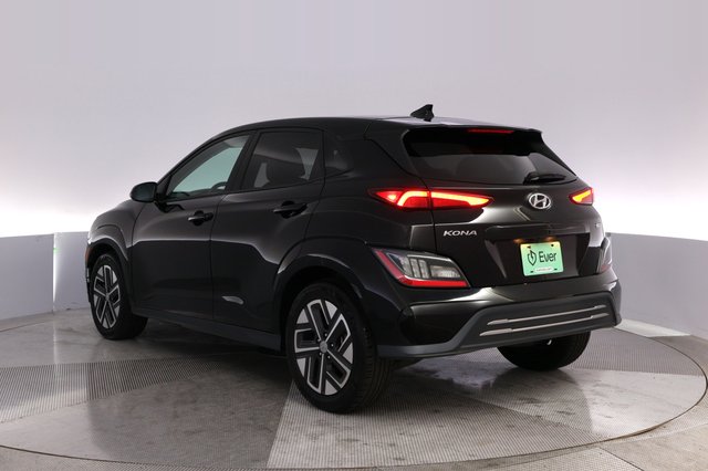 2023 Hyundai Kona Electric — photo 13 of 32