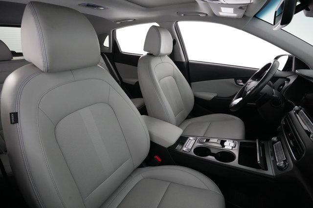 2023 Hyundai Kona Electric — photo 18 of 32