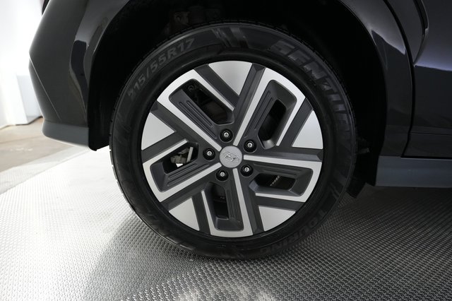 2023 Hyundai Kona Electric — photo 17 of 32